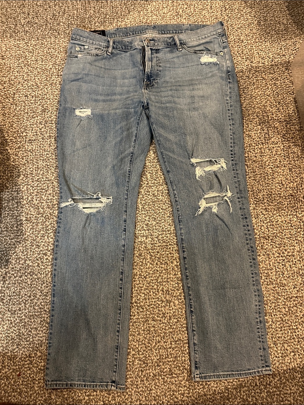 Abercrombie & Fitch Men's Light Blue Distressed Straight Jeans